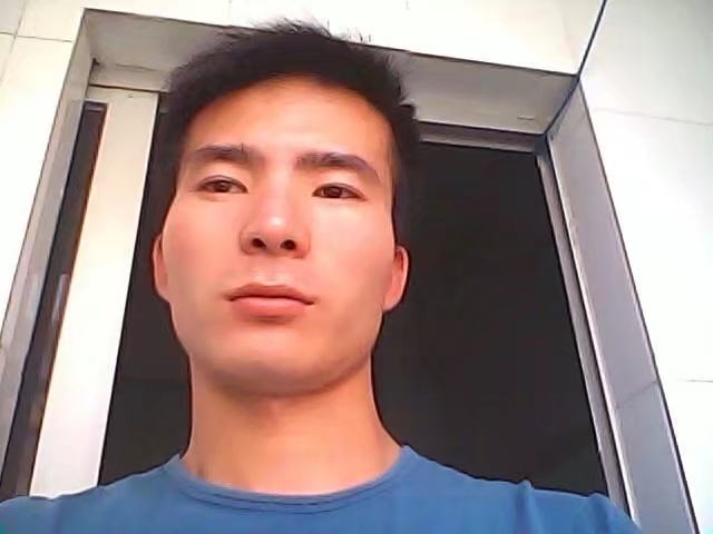 冰冻水果郎的第一张照片--华安相亲网