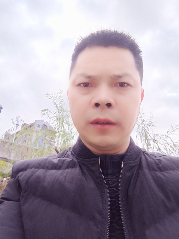 随缘的第一张照片--华安相亲网