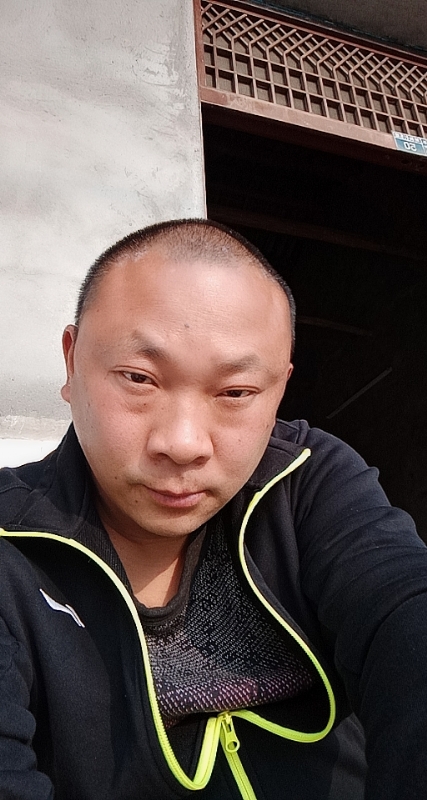 马克的第一张照片--华安相亲网