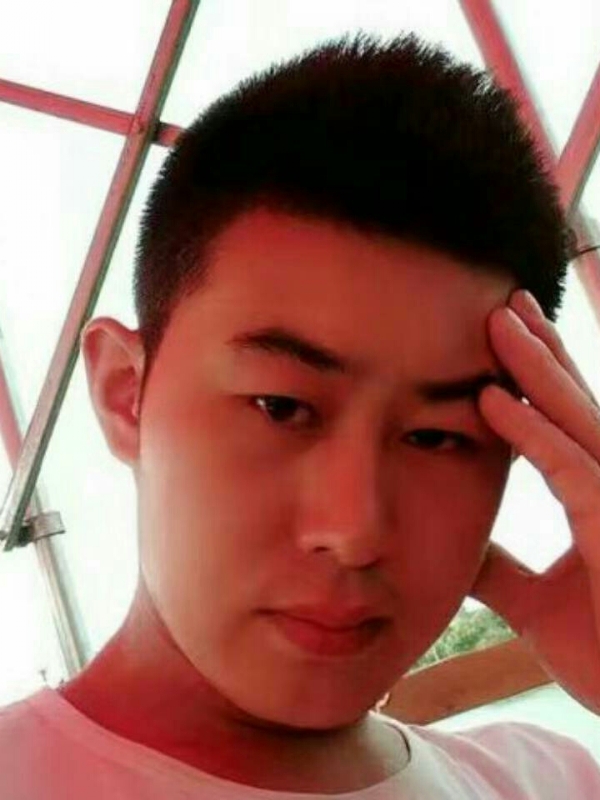 淡漠的第一张照片--华安相亲网