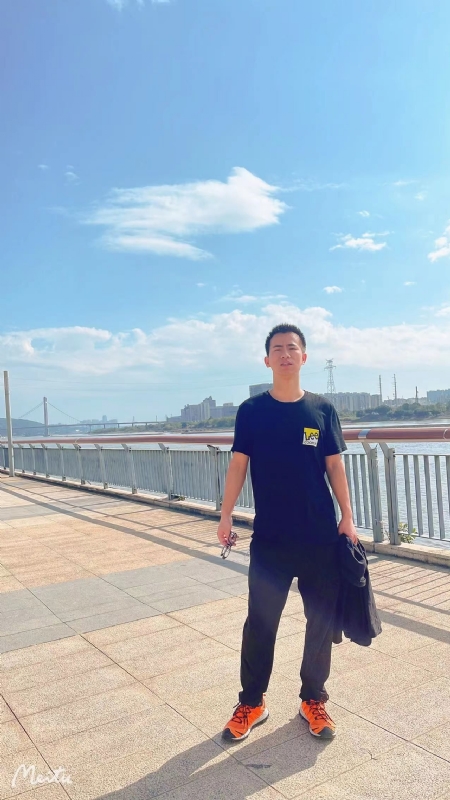 小螃蟹的第一张照片--华安相亲网