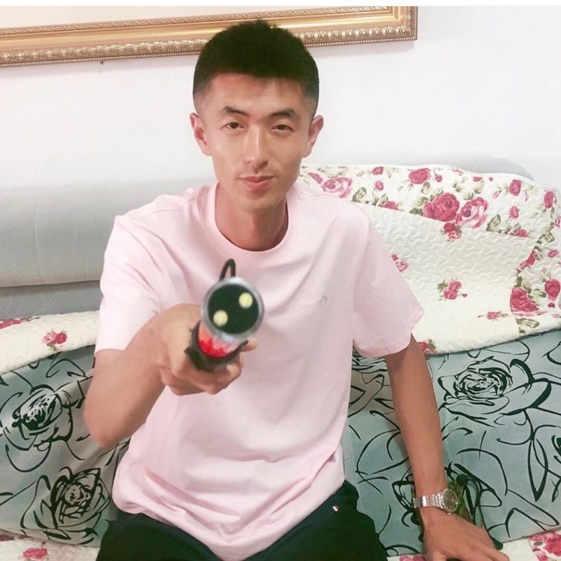 转身留下孤独的她的第一张照片--华安相亲网
