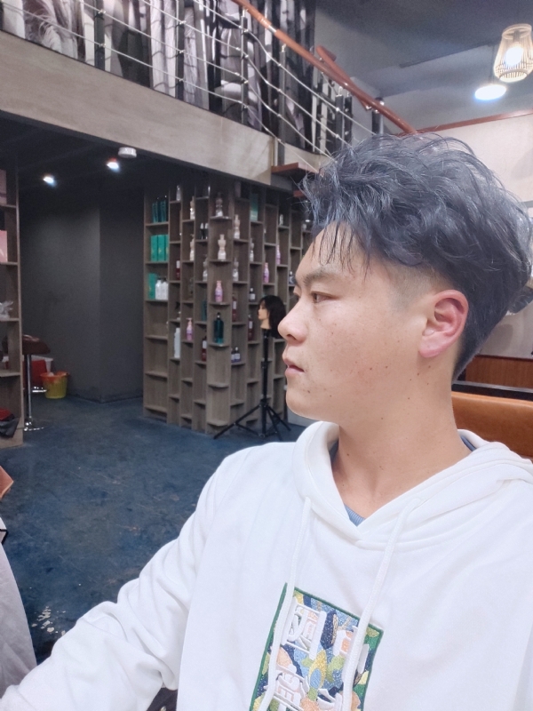《零》的第一张照片--华安相亲网