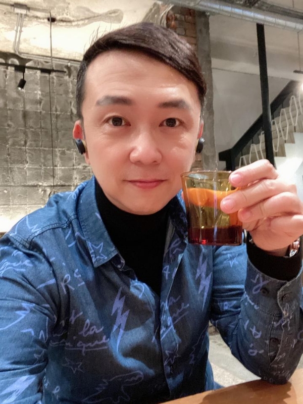 陈道明的第二张照片--华安相亲网