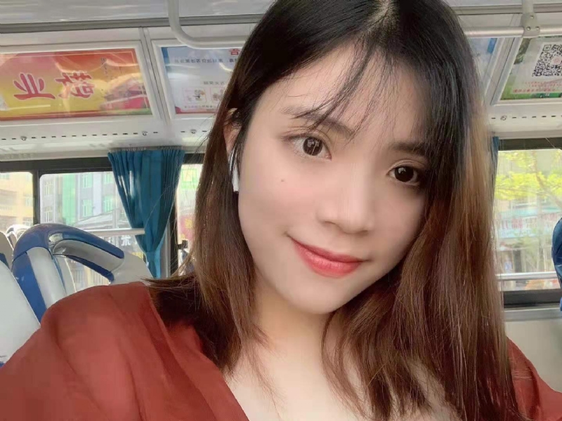 小眼睛的第一张照片--华安相亲网