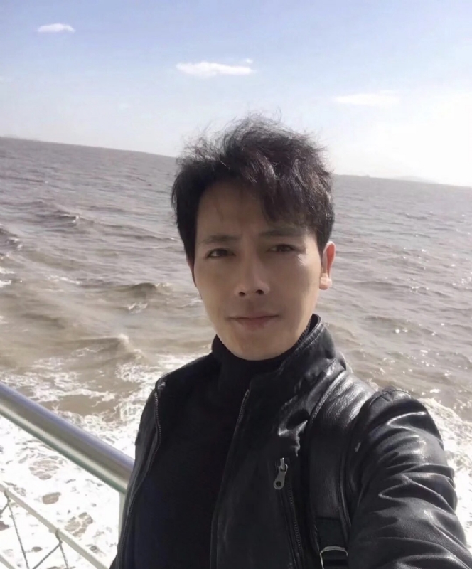 疯狂的小鱼的第一张照片--华安相亲网