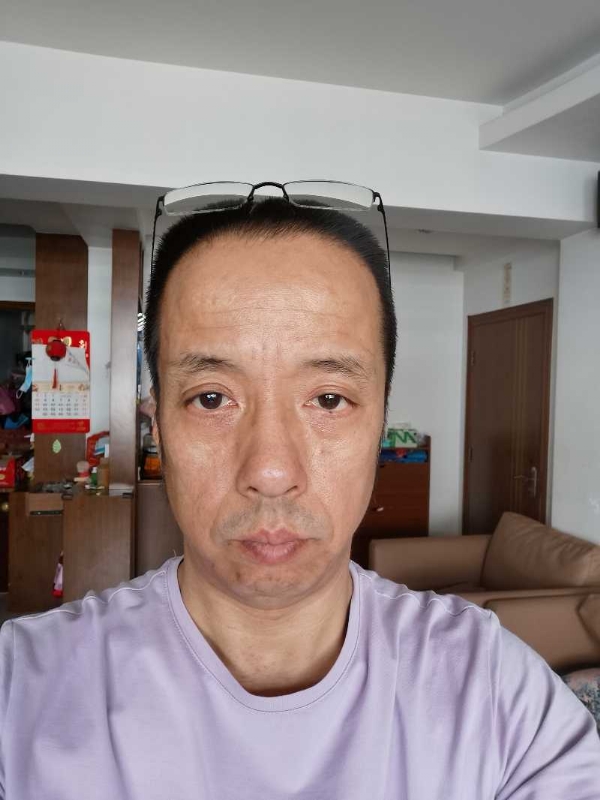萨博的第一张照片--华安相亲网