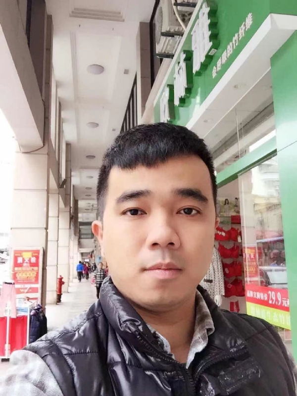 小小怪兽的第一张照片--华安相亲网