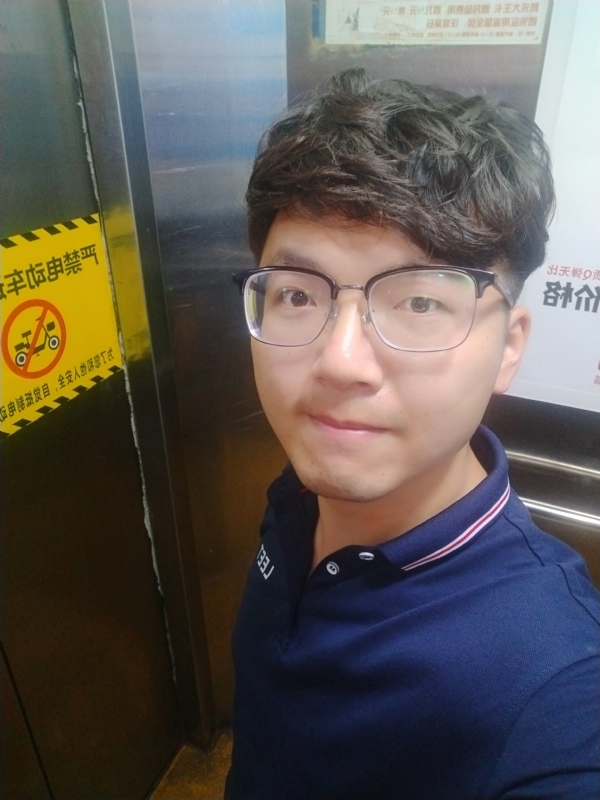 H先生的第二张照片--华安相亲网