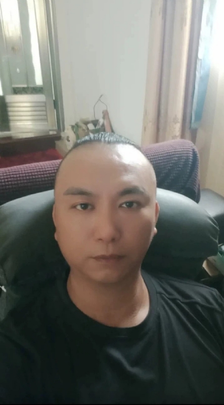 施逸森的第一张照片--华安相亲网