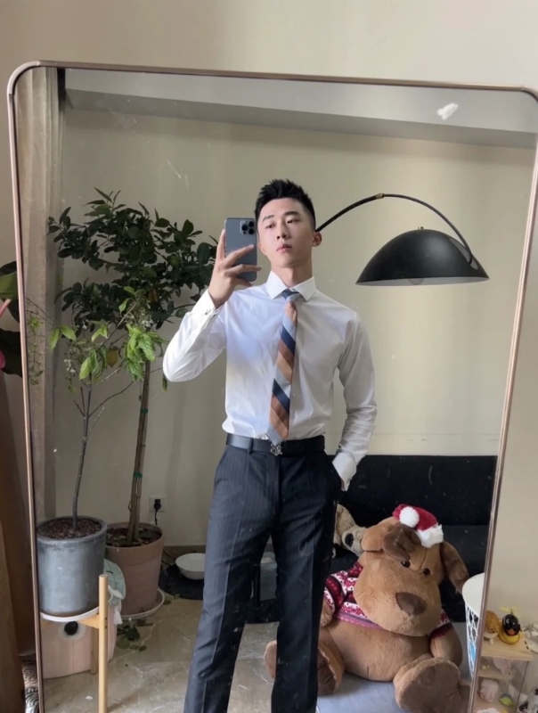 张浩的第一张照片--华安相亲网