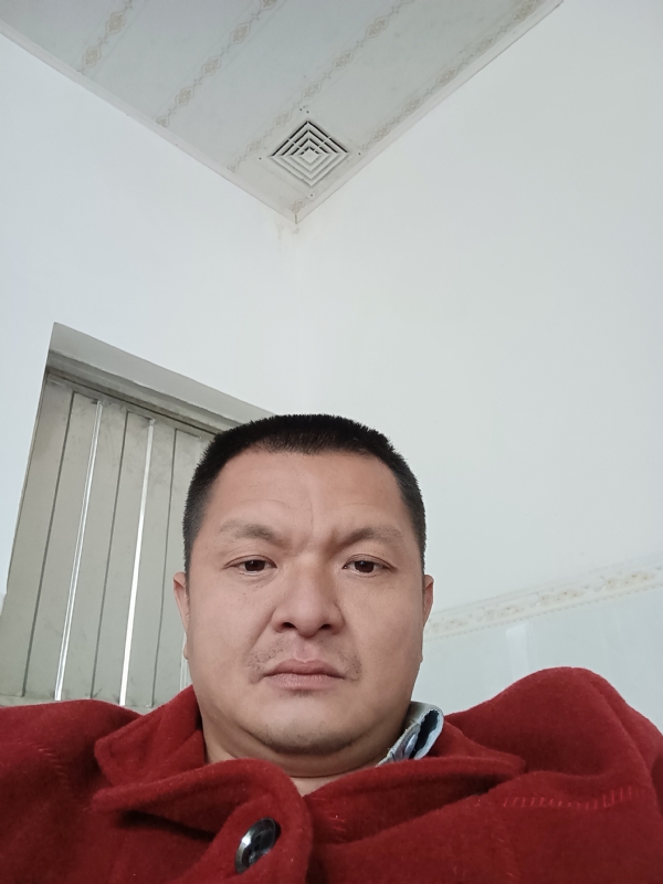 兰成龙的第一张照片--华安相亲网