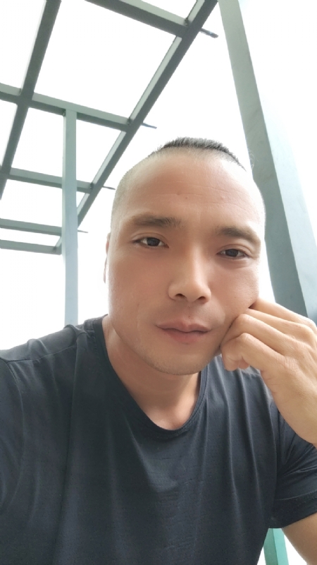 伯爵的第三张照片--华安相亲网