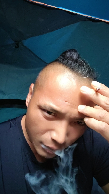 伯爵的第四张照片--华安相亲网