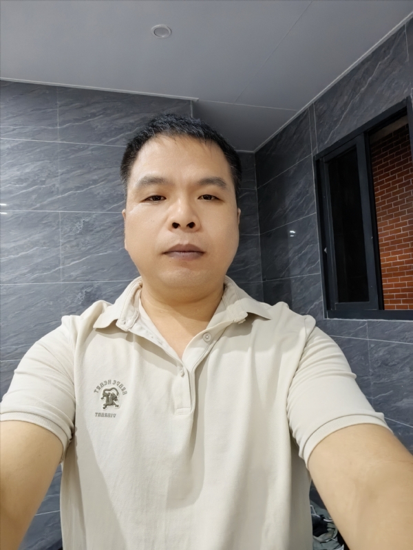 刘两水的第一张照片--华安相亲网